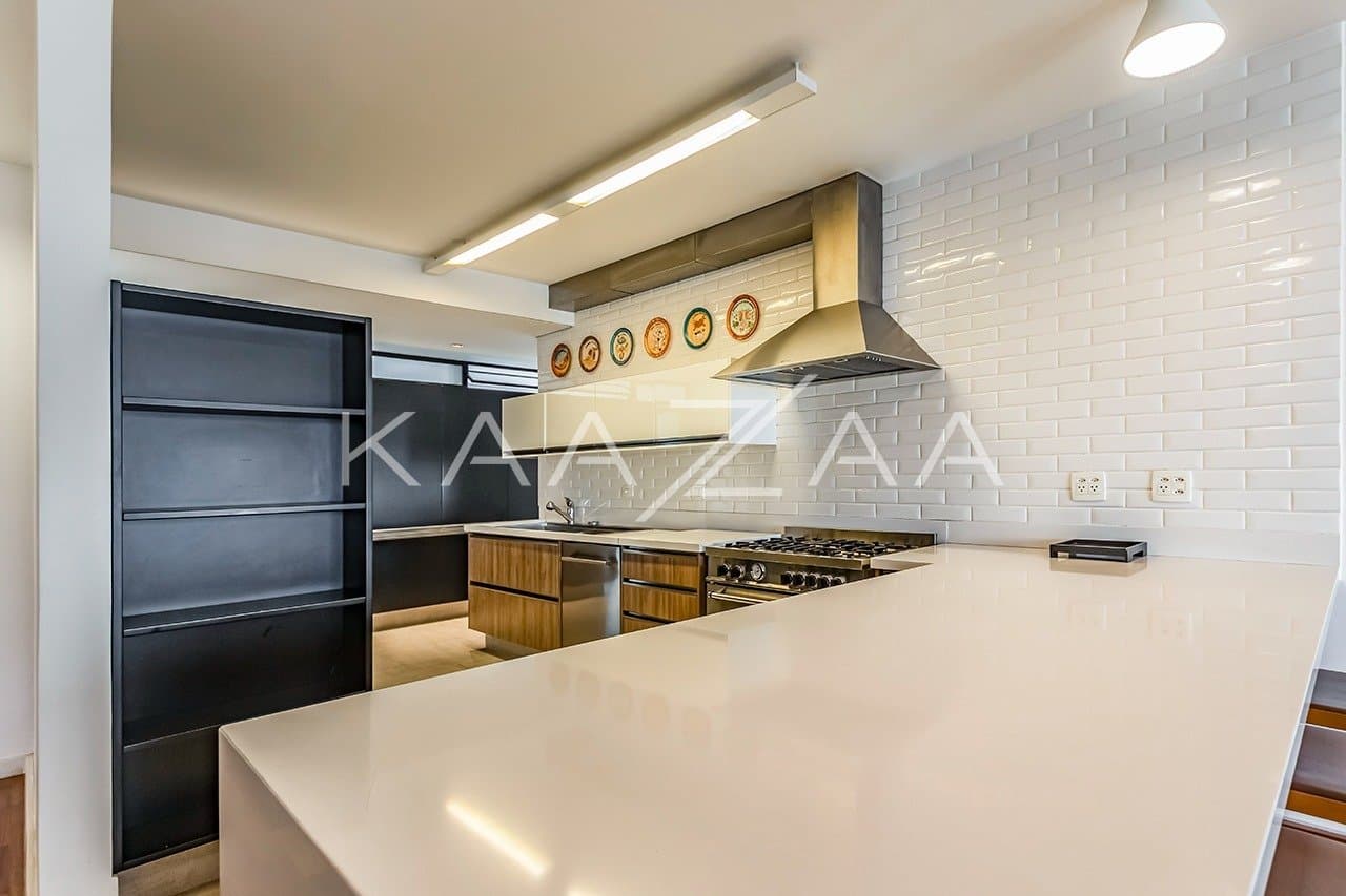 Cobertura com uma linda vista para apreciar, e um terraço delicioso para aproveitar. No Itaim Bibi. - Foto 18