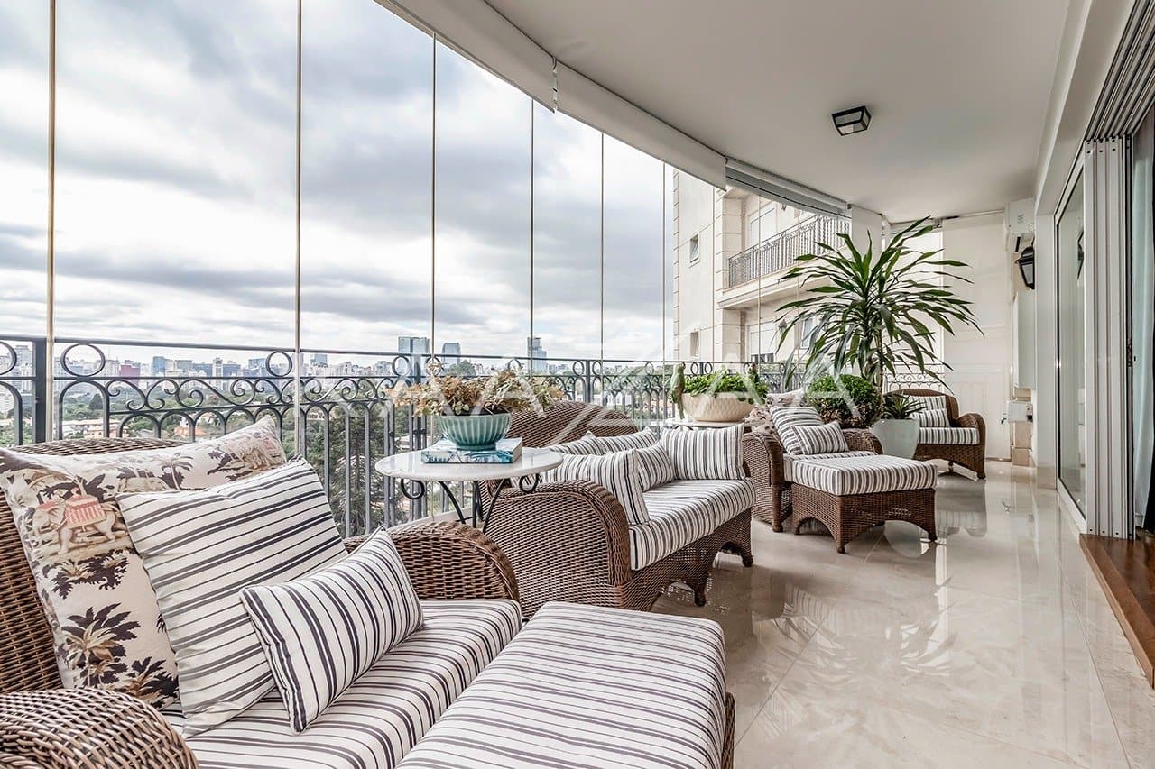 Ambientes suntuosos, planta ampla e vista panorâmica. Apartamento neoclássico no Jardim Guedala. - Foto 7