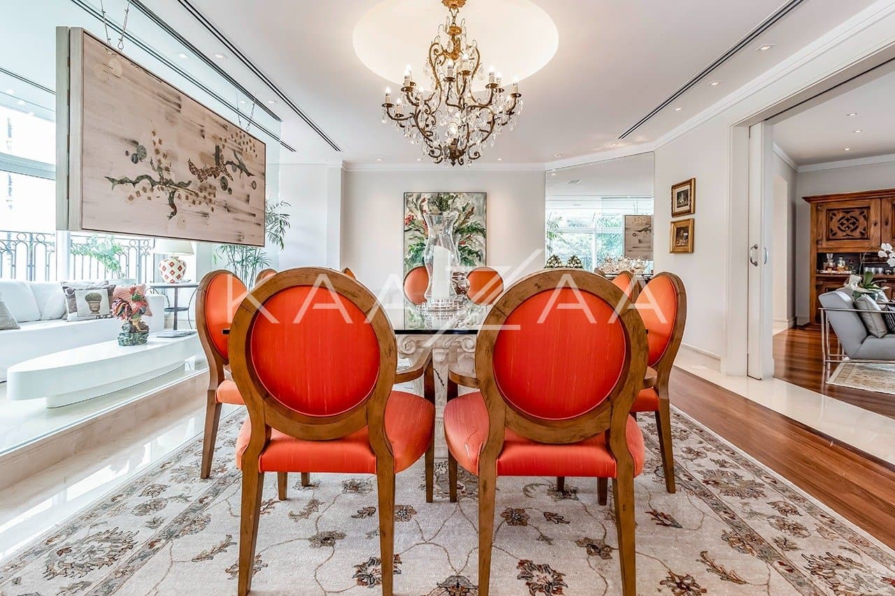 Ambientes suntuosos, planta ampla e vista panorâmica. Apartamento neoclássico no Jardim Guedala. - Foto 16