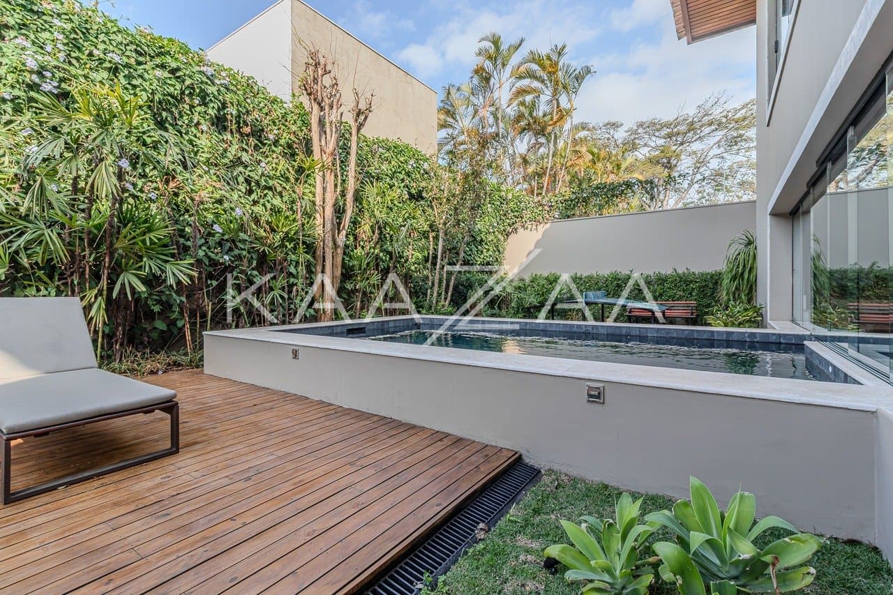 Casa completa em lazer, amplitude e privacidade, com 5 suítes. Em ótima localização na Cidade Jardim. - Foto 2