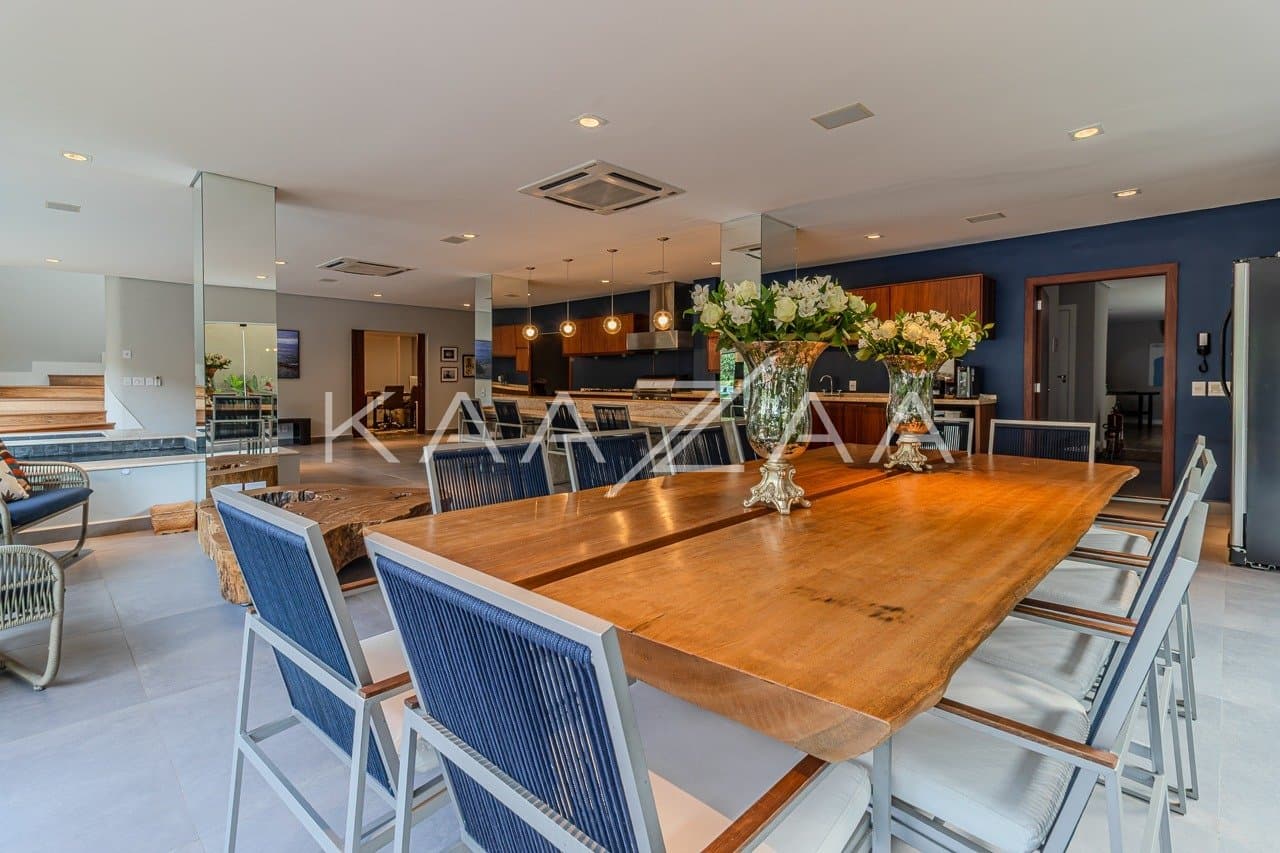 Casa completa em lazer, amplitude e privacidade, com 5 suítes. Em ótima localização na Cidade Jardim. - Foto 3