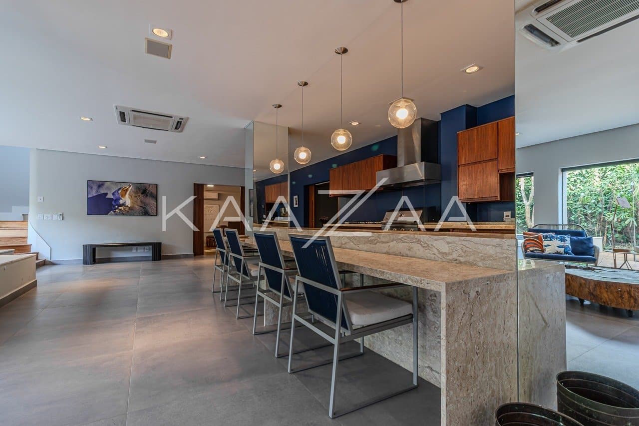 Casa completa em lazer, amplitude e privacidade, com 5 suítes. Em ótima localização na Cidade Jardim. - Foto 4