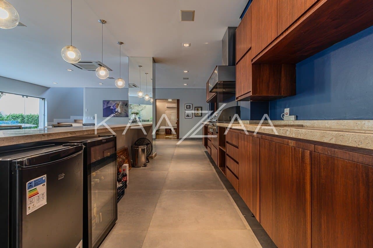 Casa completa em lazer, amplitude e privacidade, com 5 suítes. Em ótima localização na Cidade Jardim. - Foto 5