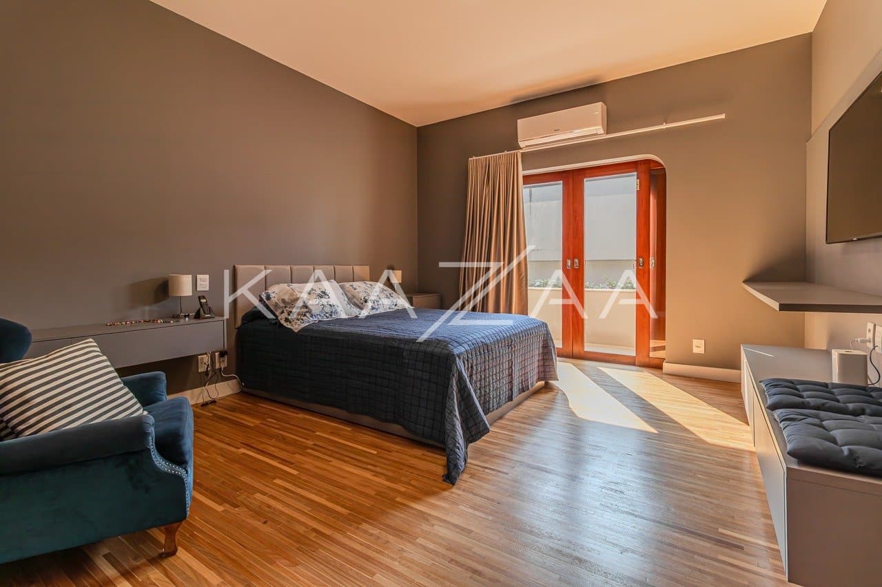 Casa completa em lazer, amplitude e privacidade, com 5 suítes. Em ótima localização na Cidade Jardim. - Foto 30