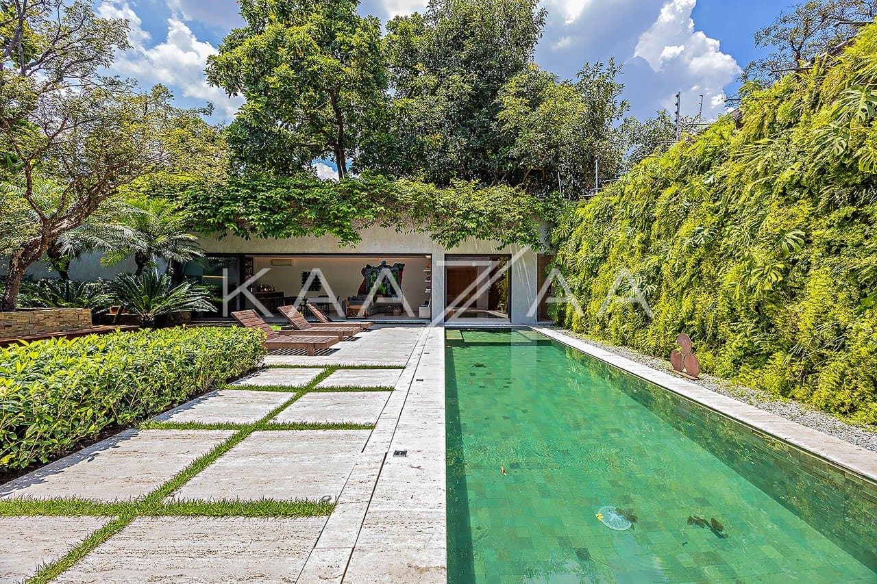 Arquitetura e paisagismo irretocáveis: casa no Jardim Paulistano. - Foto 4