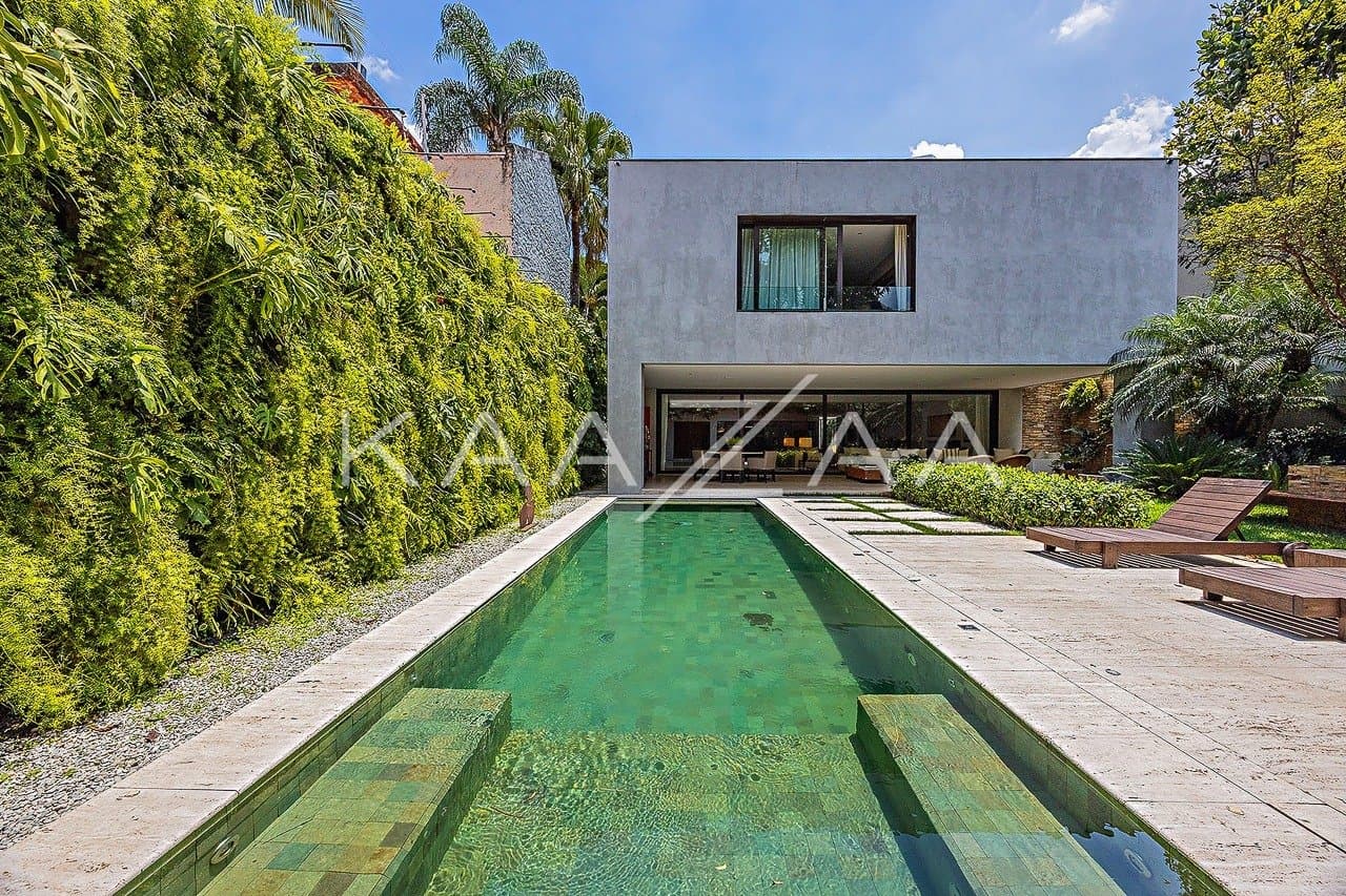 Arquitetura e paisagismo irretocáveis: casa no Jardim Paulistano. - Foto 7