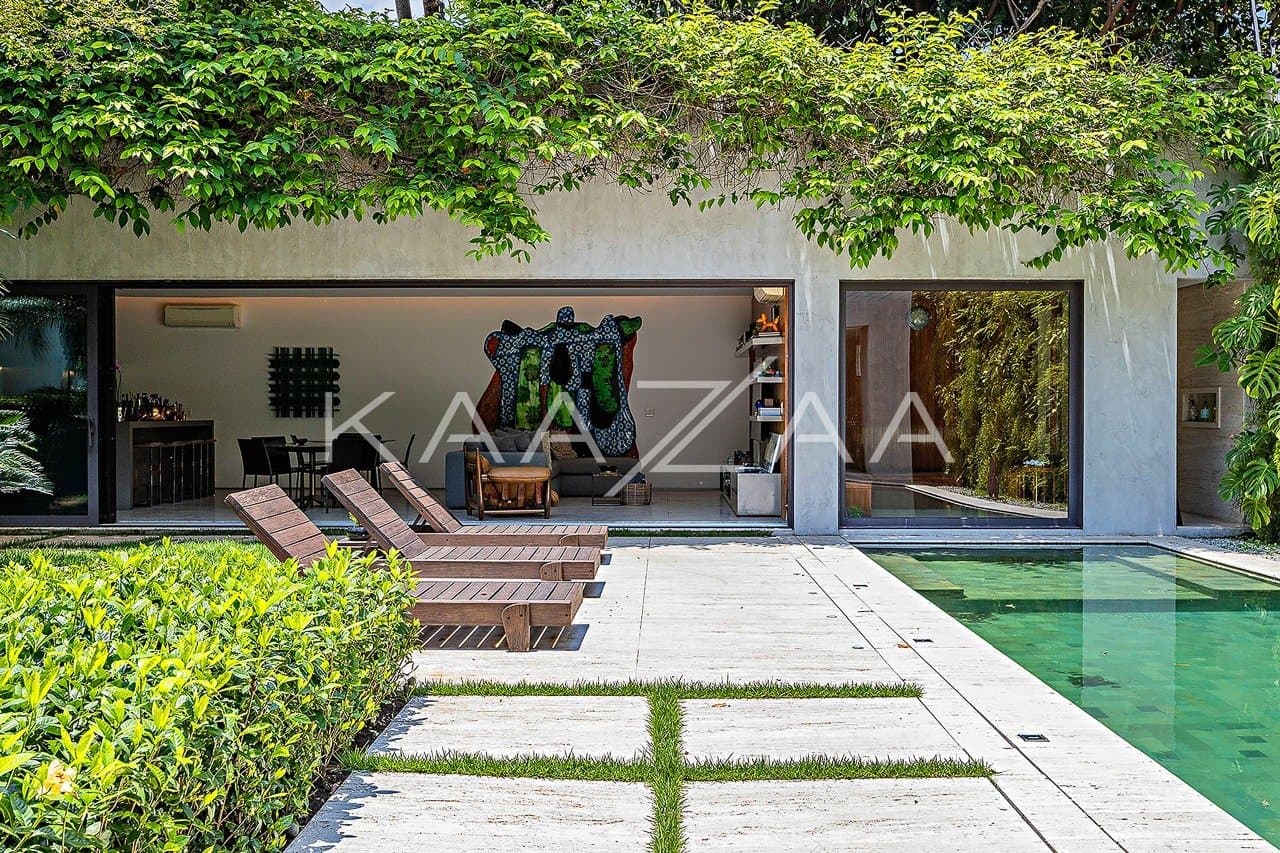 Arquitetura e paisagismo irretocáveis: casa no Jardim Paulistano. - Foto 3