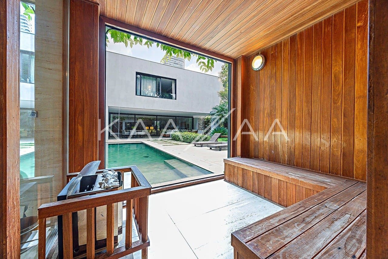 Arquitetura e paisagismo irretocáveis: casa no Jardim Paulistano. - Foto 10