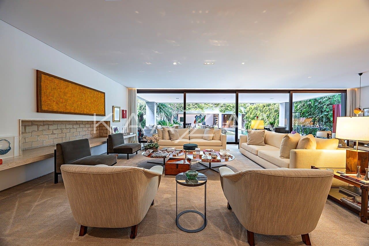 Arquitetura e paisagismo irretocáveis: casa no Jardim Paulistano. - Foto 15