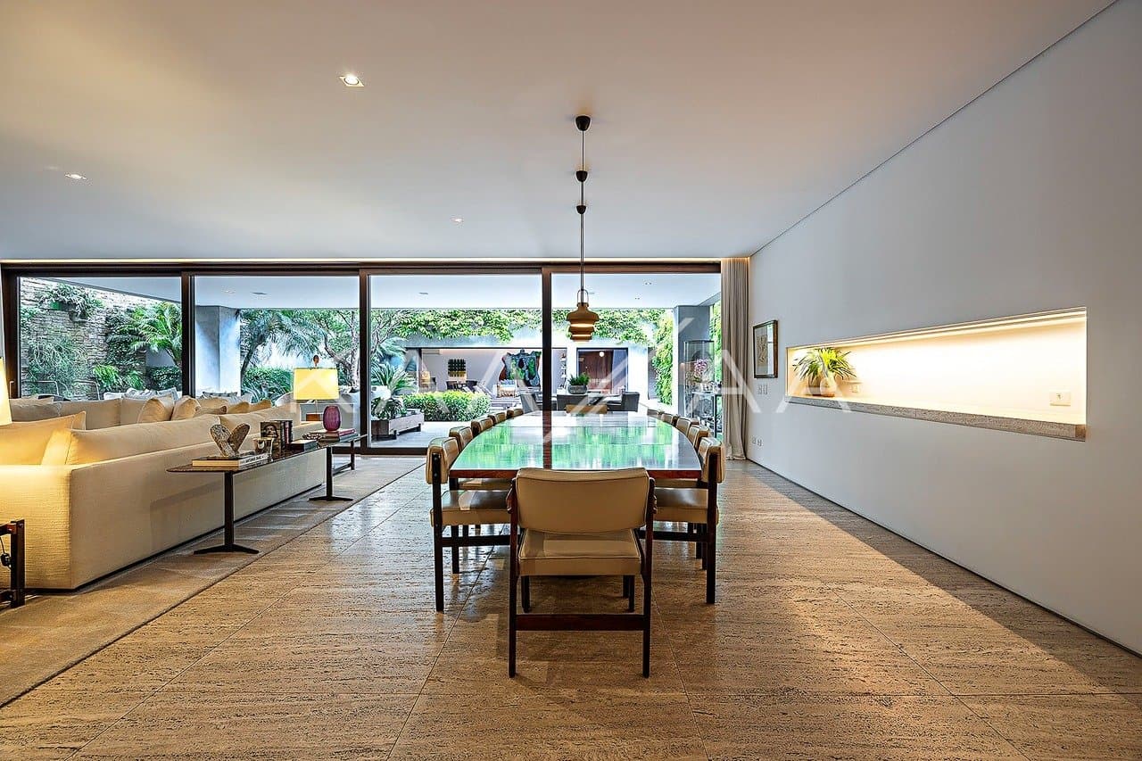 Arquitetura e paisagismo irretocáveis: casa no Jardim Paulistano. - Foto 21