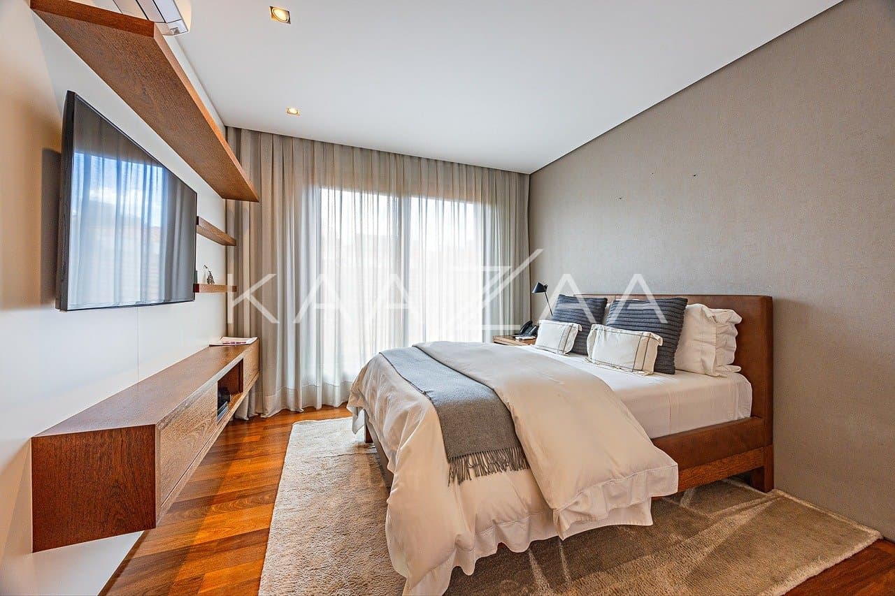 Arquitetura e paisagismo irretocáveis: casa no Jardim Paulistano. - Foto 33