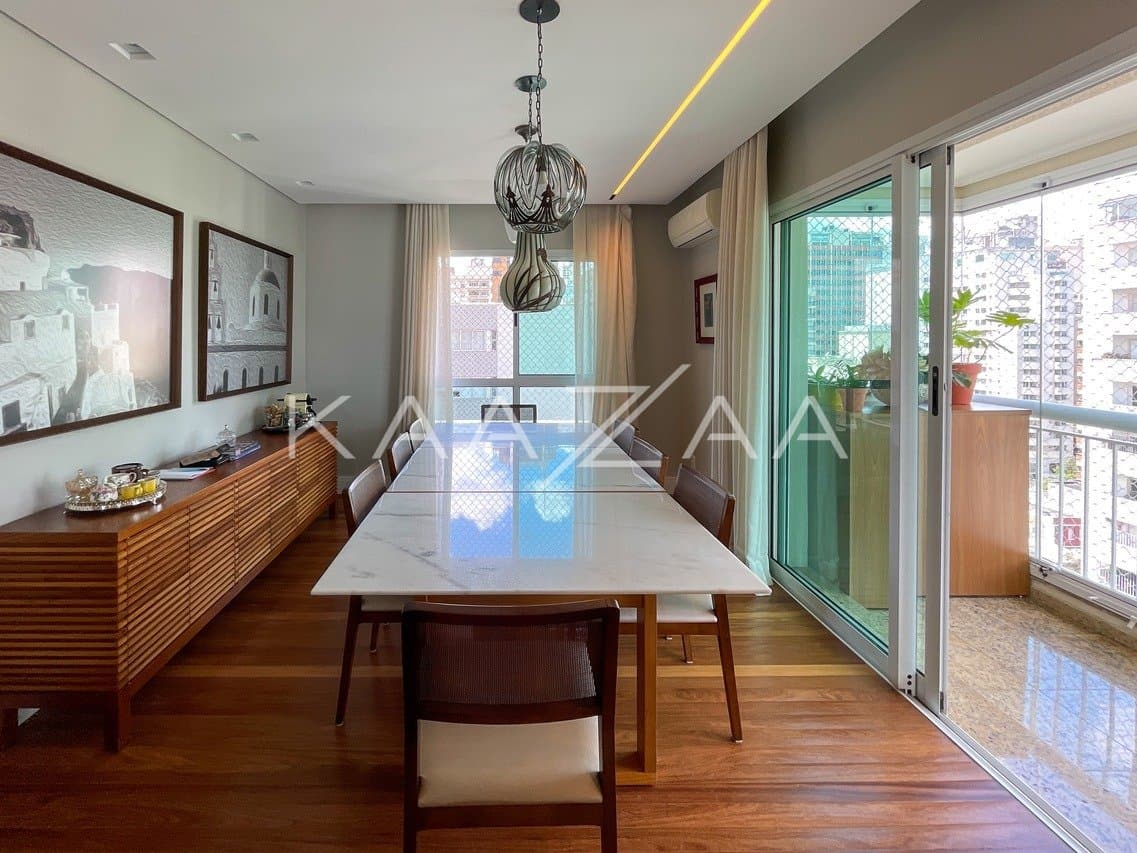 Muito charme e acabamentos impecáveis, neste apartamento em prédio neoclássico no Jardim Paulista. - Foto 6