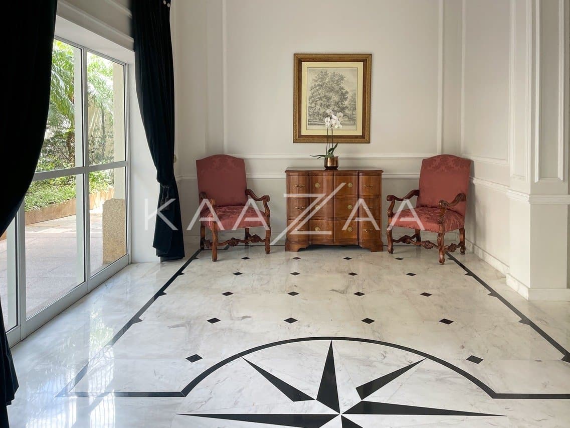 Muito charme e acabamentos impecáveis, neste apartamento em prédio neoclássico no Jardim Paulista. - Foto 7