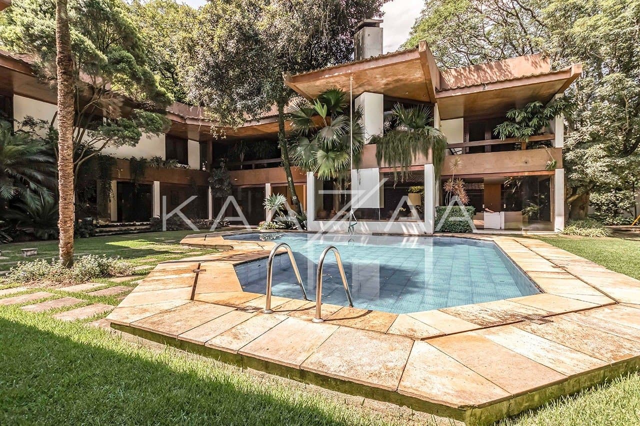 Com ares de casa de campo, uma residência espetacular no Jardim América. - Foto 2