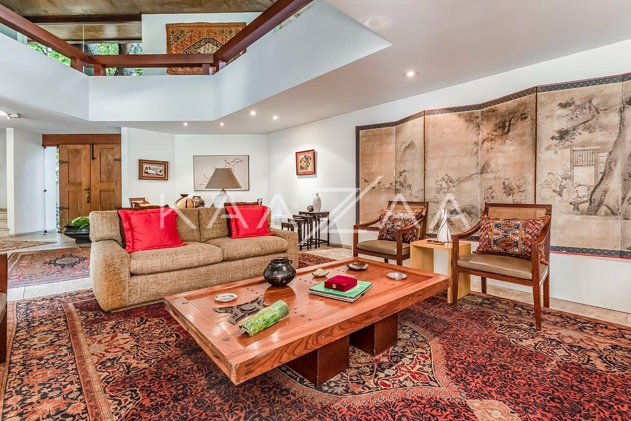 Com ares de casa de campo, uma residência espetacular no Jardim América. - Foto 9