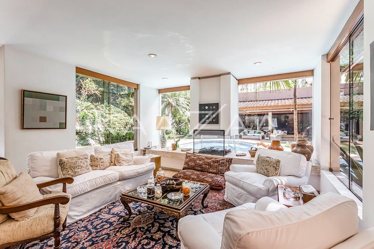 Com ares de casa de campo, uma residência espetacular no Jardim América. - Foto 16