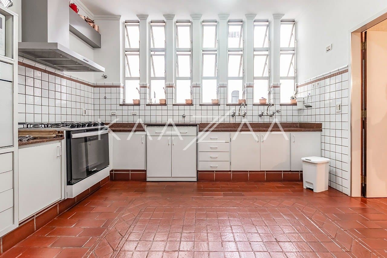 Um apartamento com ótima planta, e uma localização super cobiçada nos Jardins. - Foto 11