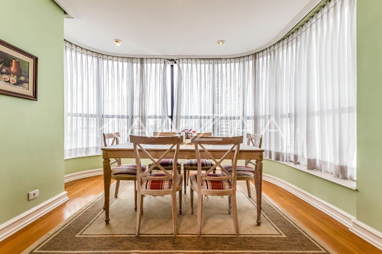 Para se viver envolvido por uma arquitetura elegante e detalhes clássicos, nesta Cobertura Duplex em Moema. - Foto 8