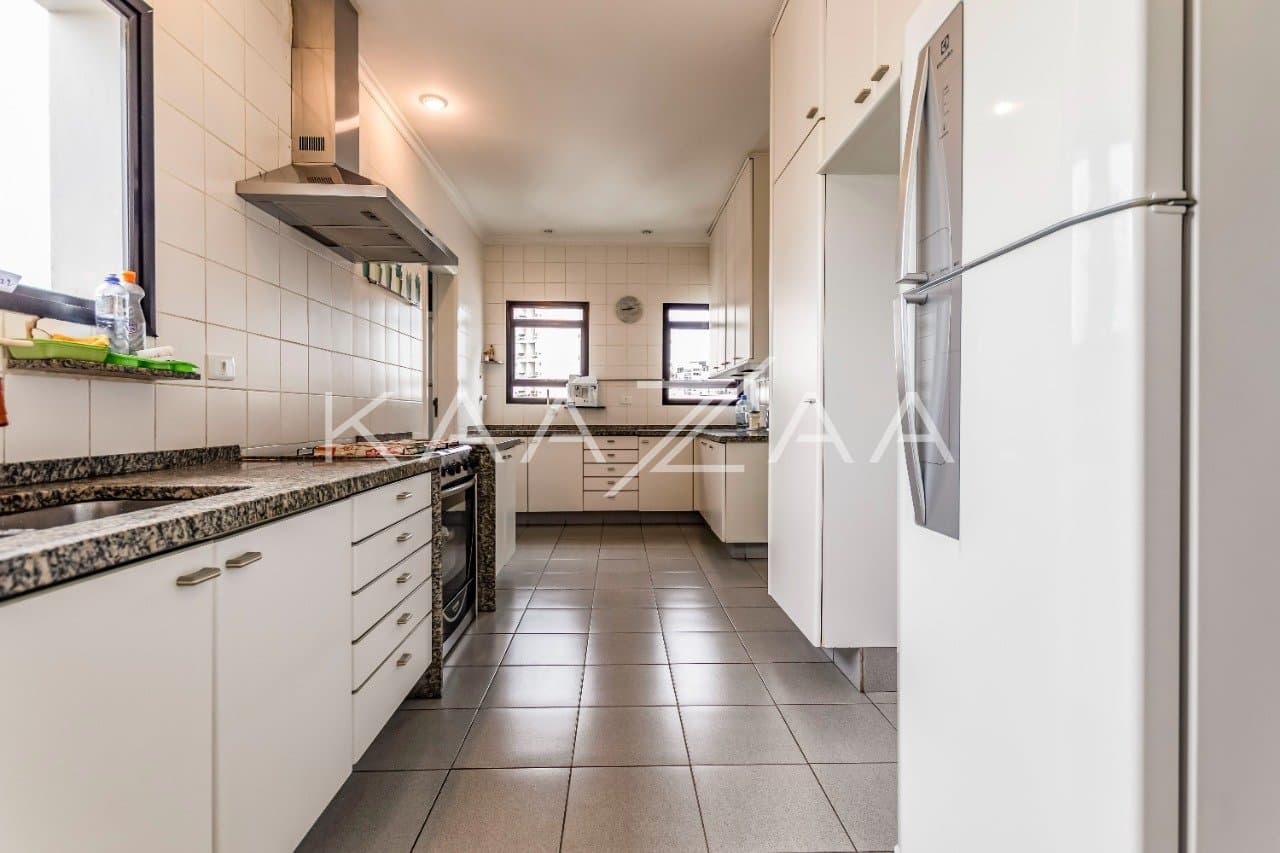 Para se viver envolvido por uma arquitetura elegante e detalhes clássicos, nesta Cobertura Duplex em Moema. - Foto 10