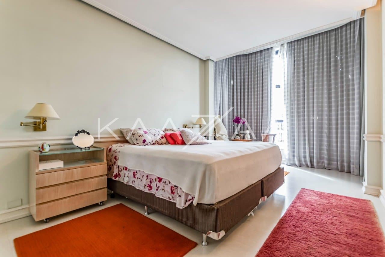 Para se viver envolvido por uma arquitetura elegante e detalhes clássicos, nesta Cobertura Duplex em Moema. - Foto 21