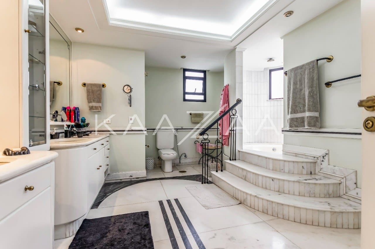 Para se viver envolvido por uma arquitetura elegante e detalhes clássicos, nesta Cobertura Duplex em Moema. - Foto 22