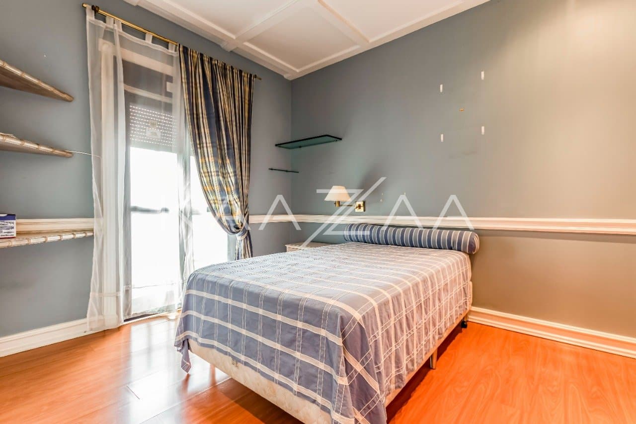 Para se viver envolvido por uma arquitetura elegante e detalhes clássicos, nesta Cobertura Duplex em Moema. - Foto 24