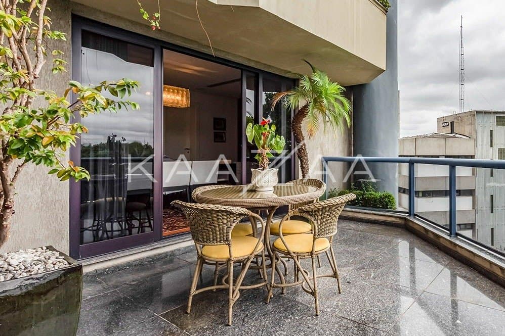 Vista incrível + pé direito duplo + varanda gostosa = Apartamento Duplex irresistível nos Jardins. - Foto 1