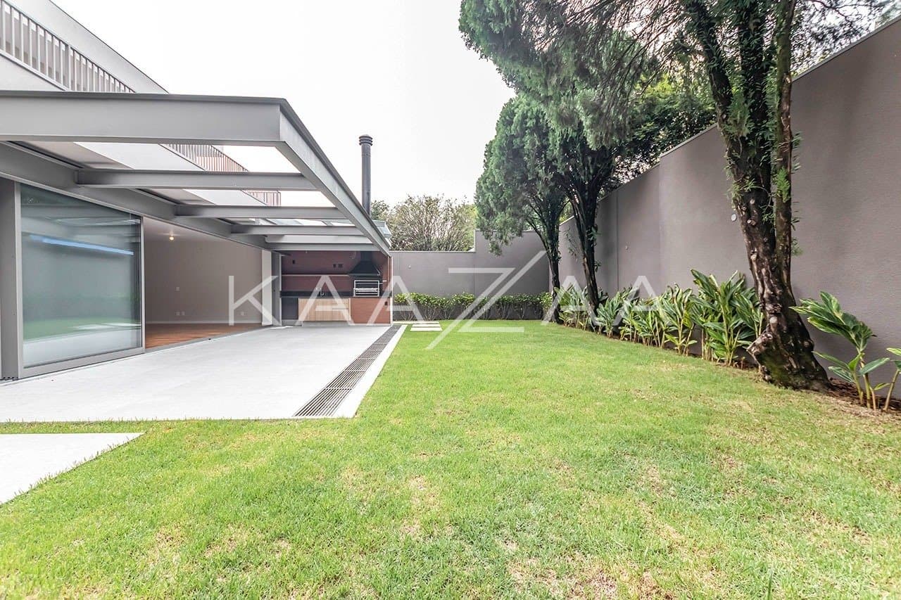 Impecável é a palavra que define essa casa com espaços modernos, em Alto de Pinheiros. - Foto 2