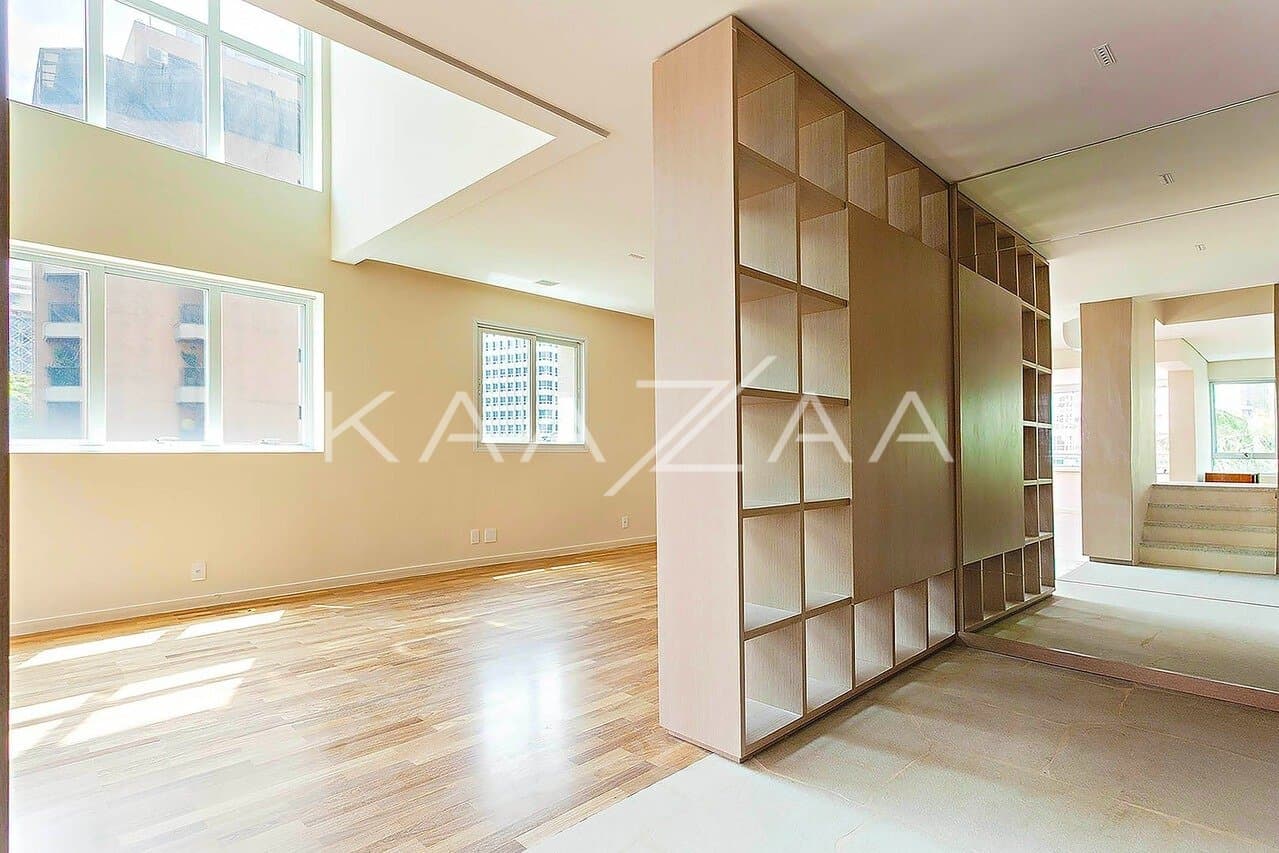 Cores suaves e muita elegância neste Apartamento Duplex no Itaim Bibi. - Foto 4