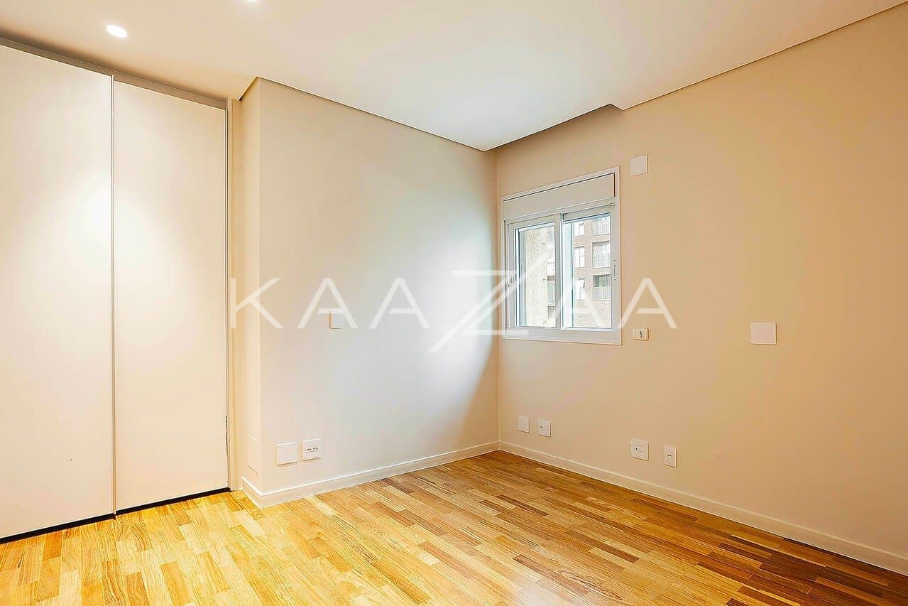 Cores suaves e muita elegância neste Apartamento Duplex no Itaim Bibi. - Foto 14