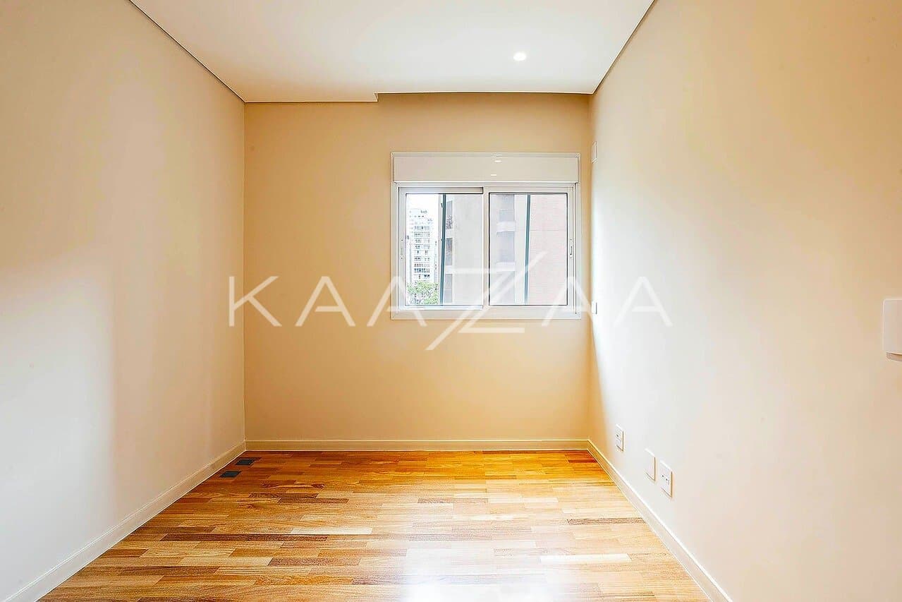 Cores suaves e muita elegância neste Apartamento Duplex no Itaim Bibi. - Foto 16