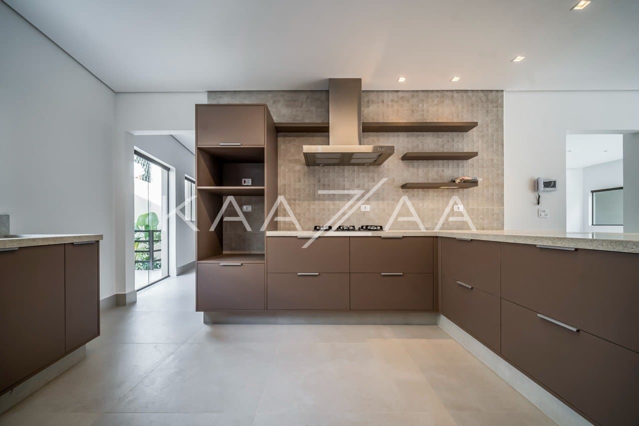 Venha conhecer essa casa e transforme-a no seu refúgio de tranquilidade no Jardim Guedala. - Foto 22