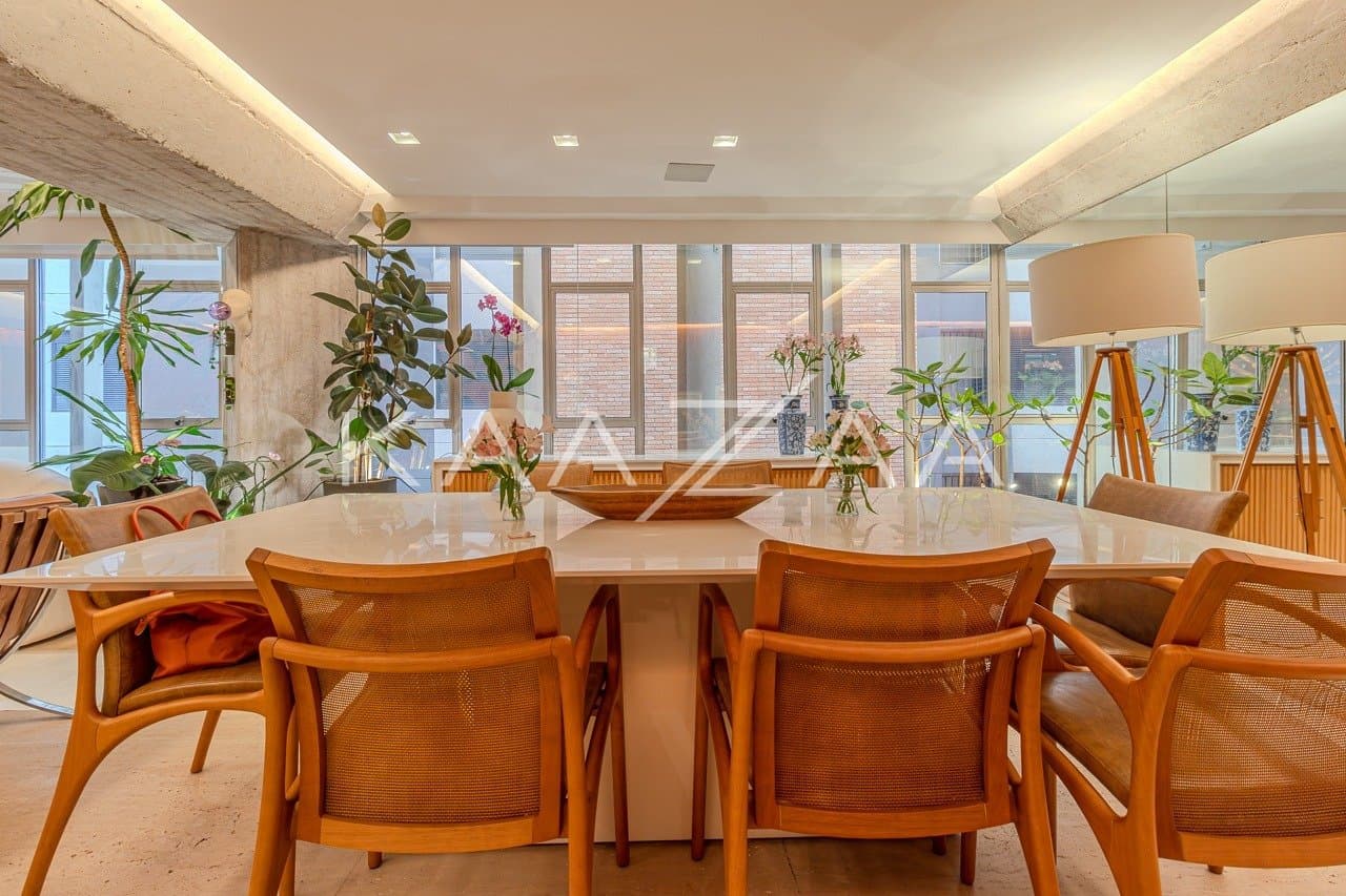 Um projeto impecável com 300m² de bom gosto e muito espaço. Apartamento em Moema. - Foto 11