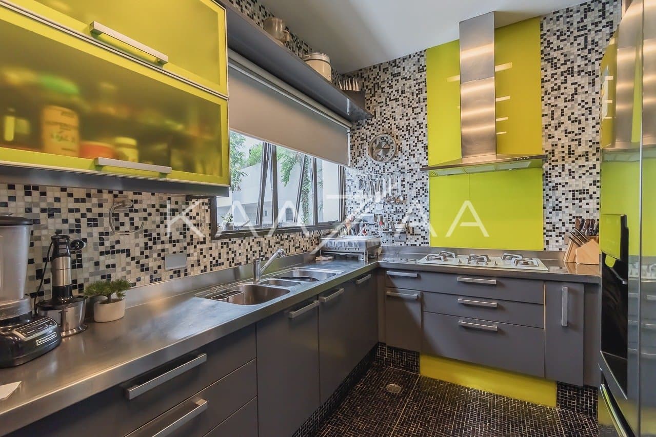 Uma casa moderna com lindos acabamentos e vista para o skyline. Na Cidade Jardim. - Foto 13