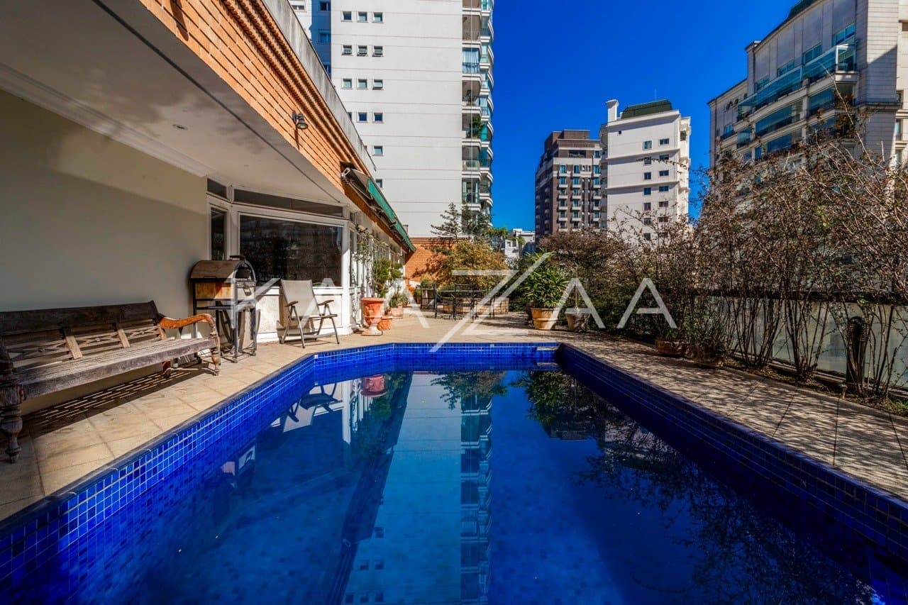 Cobertura ensolarada com design exclusivo no Itaim Bibi. - Foto 1