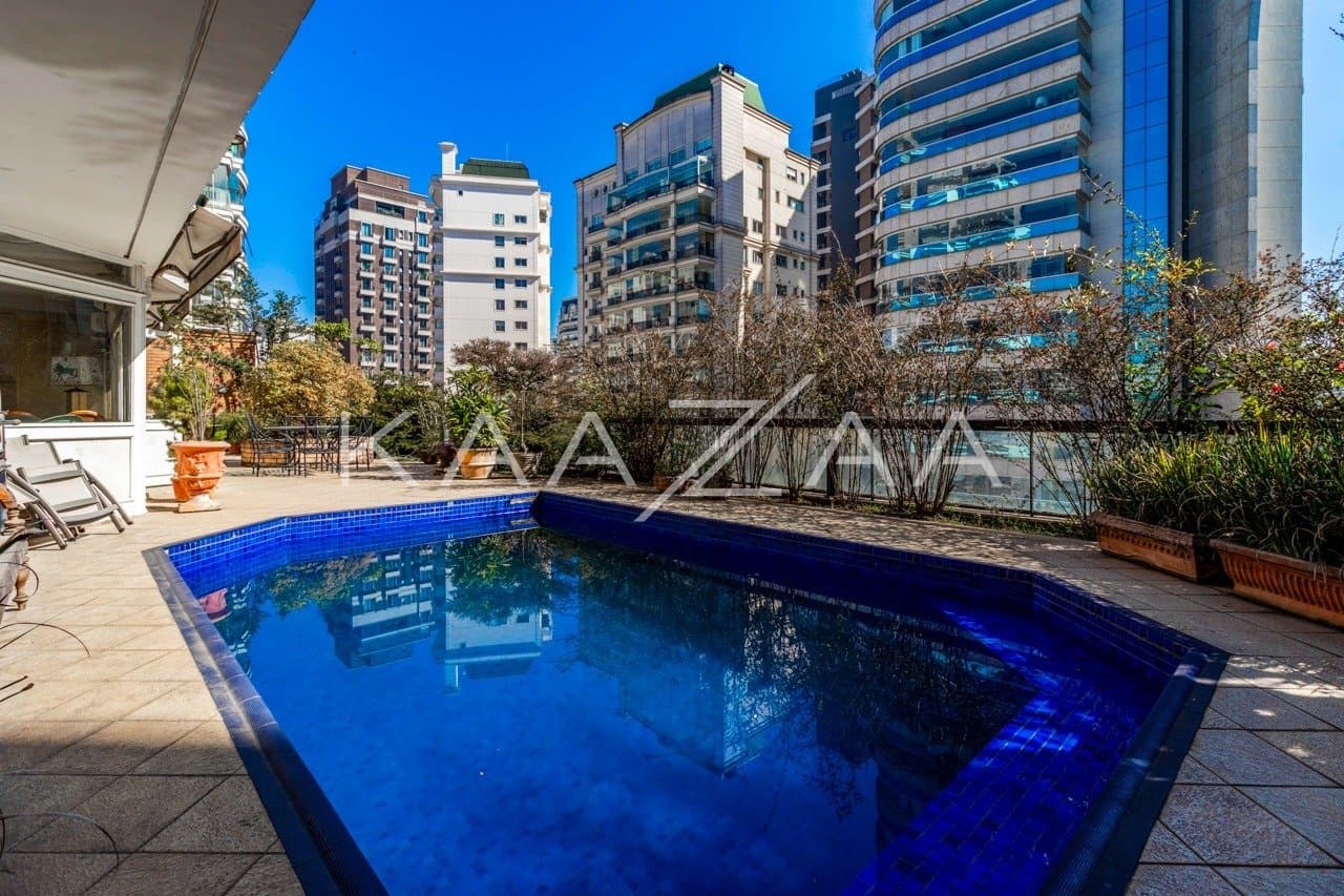 Cobertura ensolarada com design exclusivo no Itaim Bibi. - Foto 2