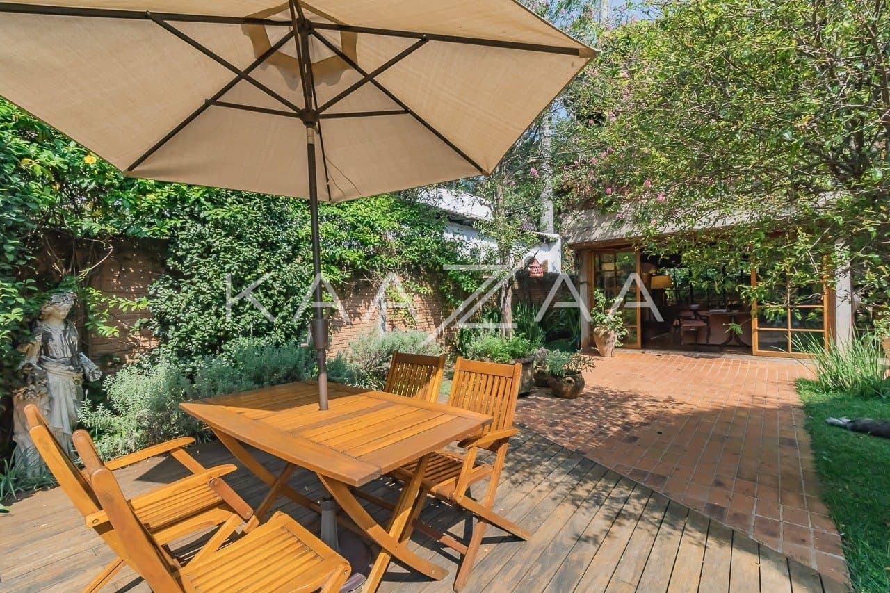 Viver em tranquilidade sem sair de São Paulo. Casa com ares de campo, em Cidade Jardim. - Foto 5