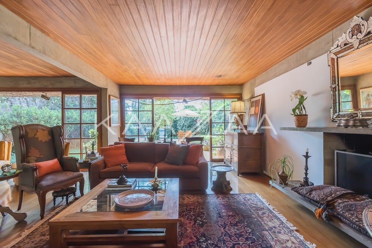 Viver em tranquilidade sem sair de São Paulo. Casa com ares de campo, em Cidade Jardim. - Foto 11