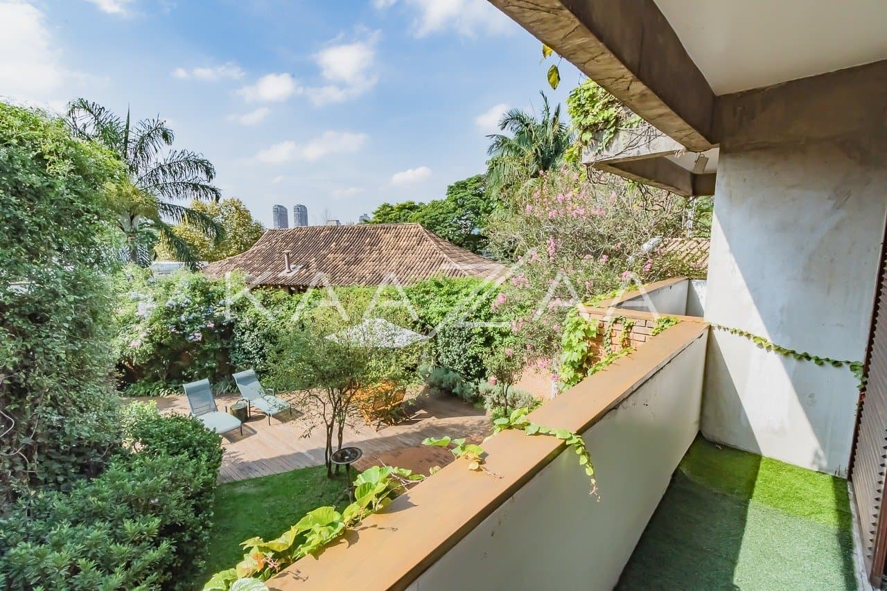 Viver em tranquilidade sem sair de São Paulo. Casa com ares de campo, em Cidade Jardim. - Foto 30