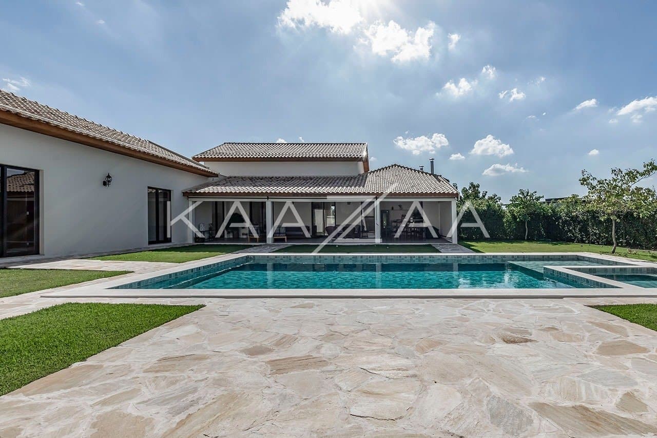 Clima perfeito para imersão na natureza, nesta casa térrea com lazer completo. Na Fazenda Boa Vista. - Foto 2