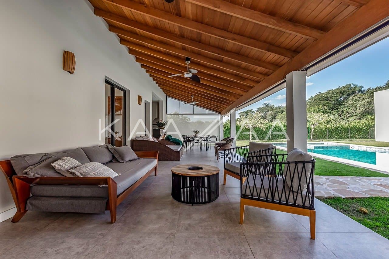 Clima perfeito para imersão na natureza, nesta casa térrea com lazer completo. Na Fazenda Boa Vista. - Foto 8