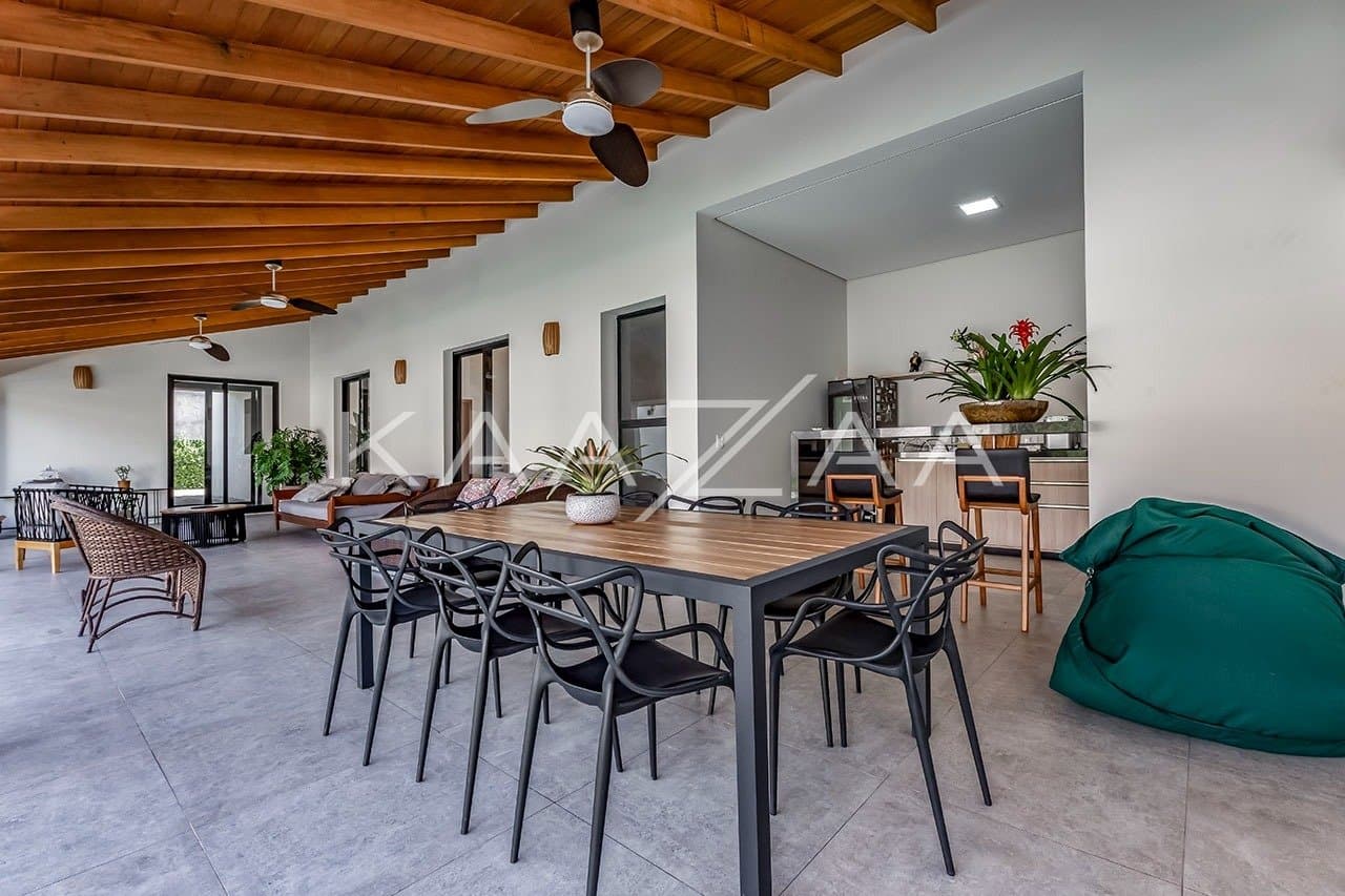 Clima perfeito para imersão na natureza, nesta casa térrea com lazer completo. Na Fazenda Boa Vista. - Foto 11