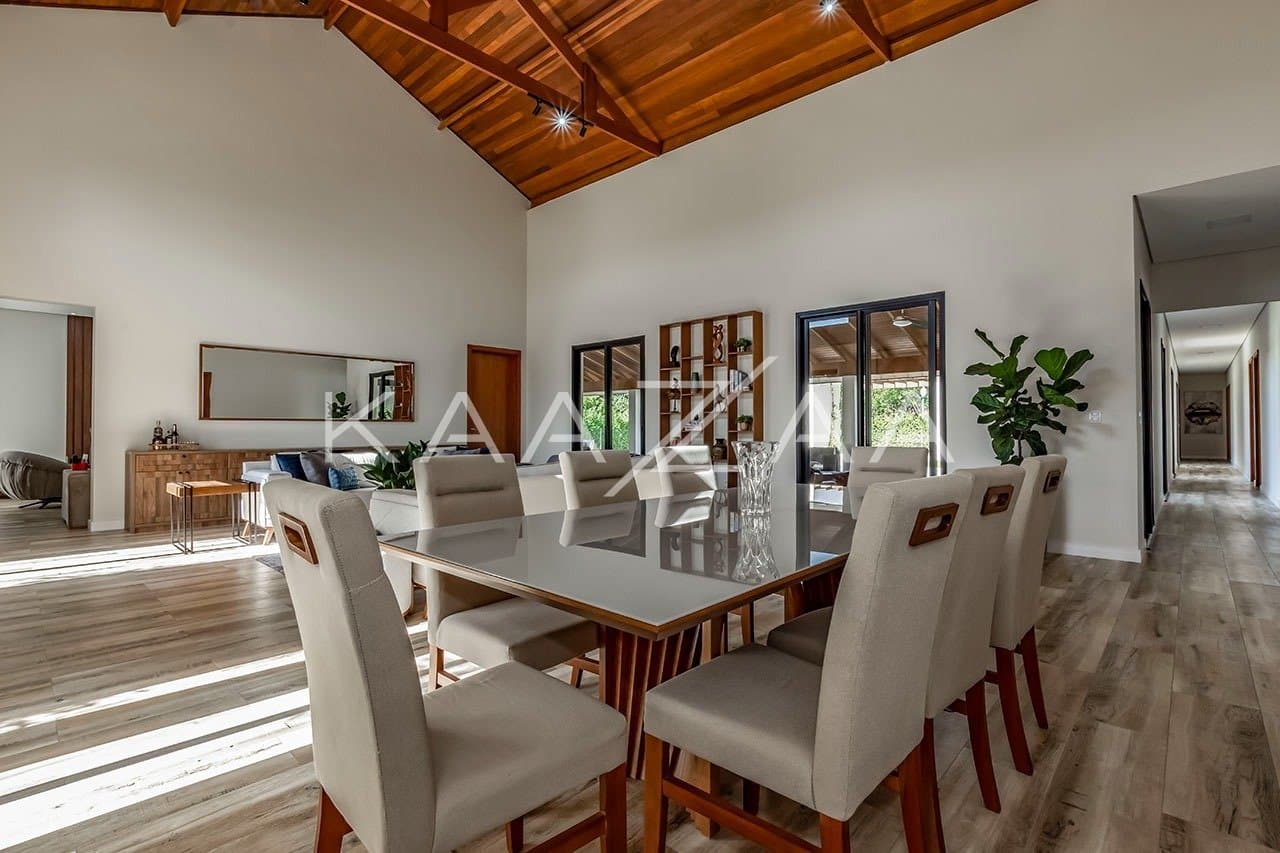 Clima perfeito para imersão na natureza, nesta casa térrea com lazer completo. Na Fazenda Boa Vista. - Foto 18