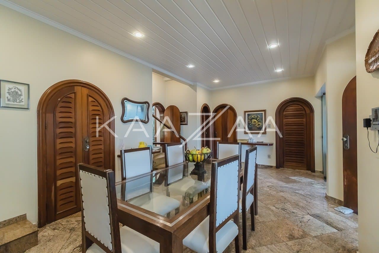 Casa com ares frescos, paisagismo e muita tranquilidade. Uma planta inigualável, no Jardim Guedala. - Foto 13