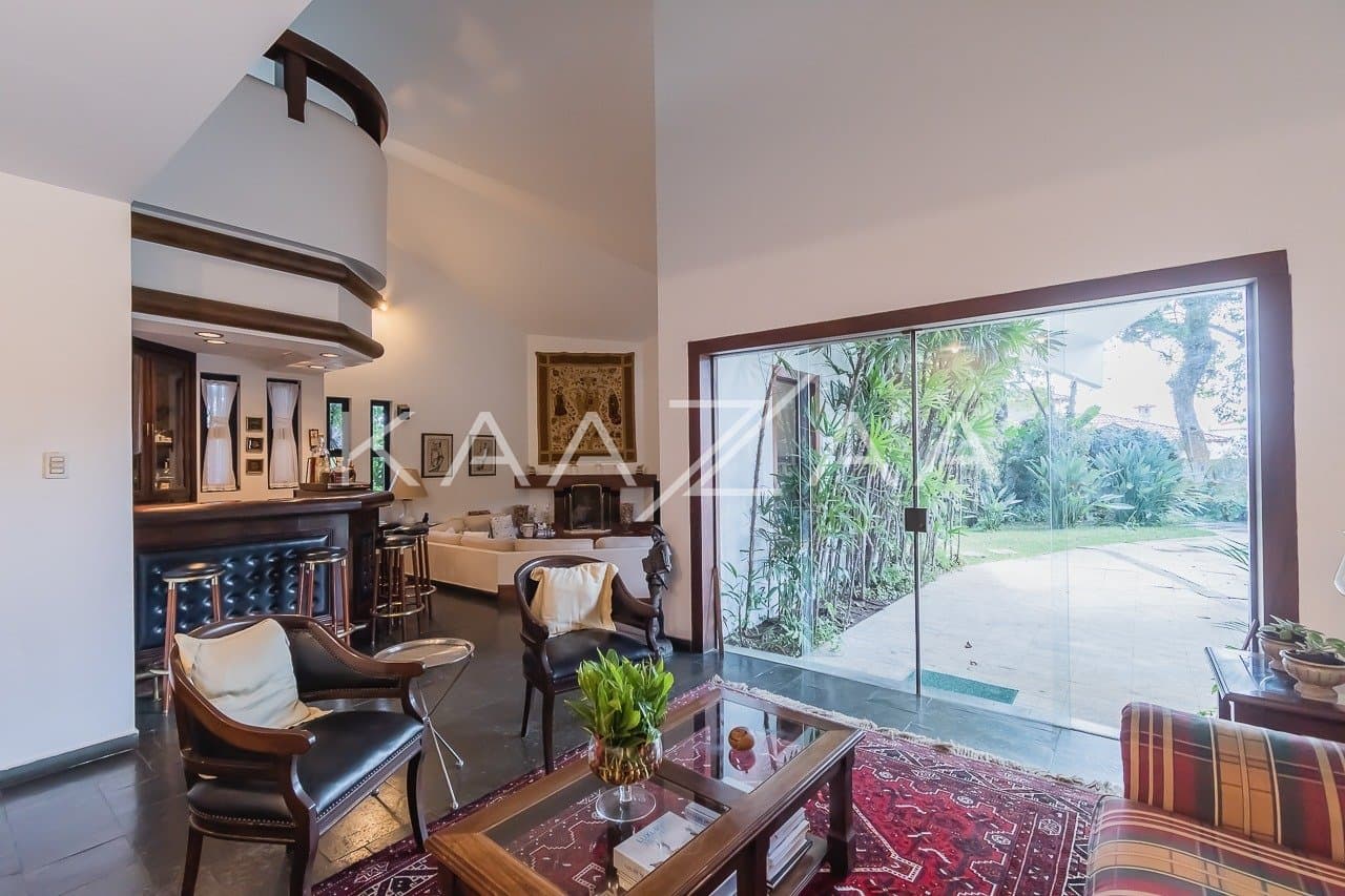 Casa com ares frescos, paisagismo e muita tranquilidade. Uma planta inigualável, no Jardim Guedala. - Foto 18