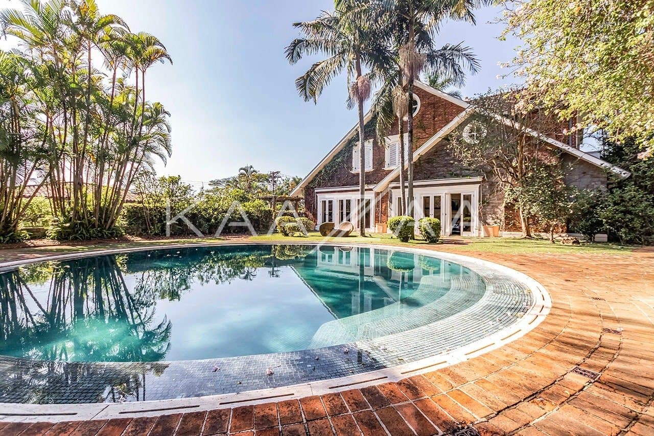 Casa fantástica em estilo tradicional, sem sair de São Paulo. Na Cidade Jardim. - Foto 3