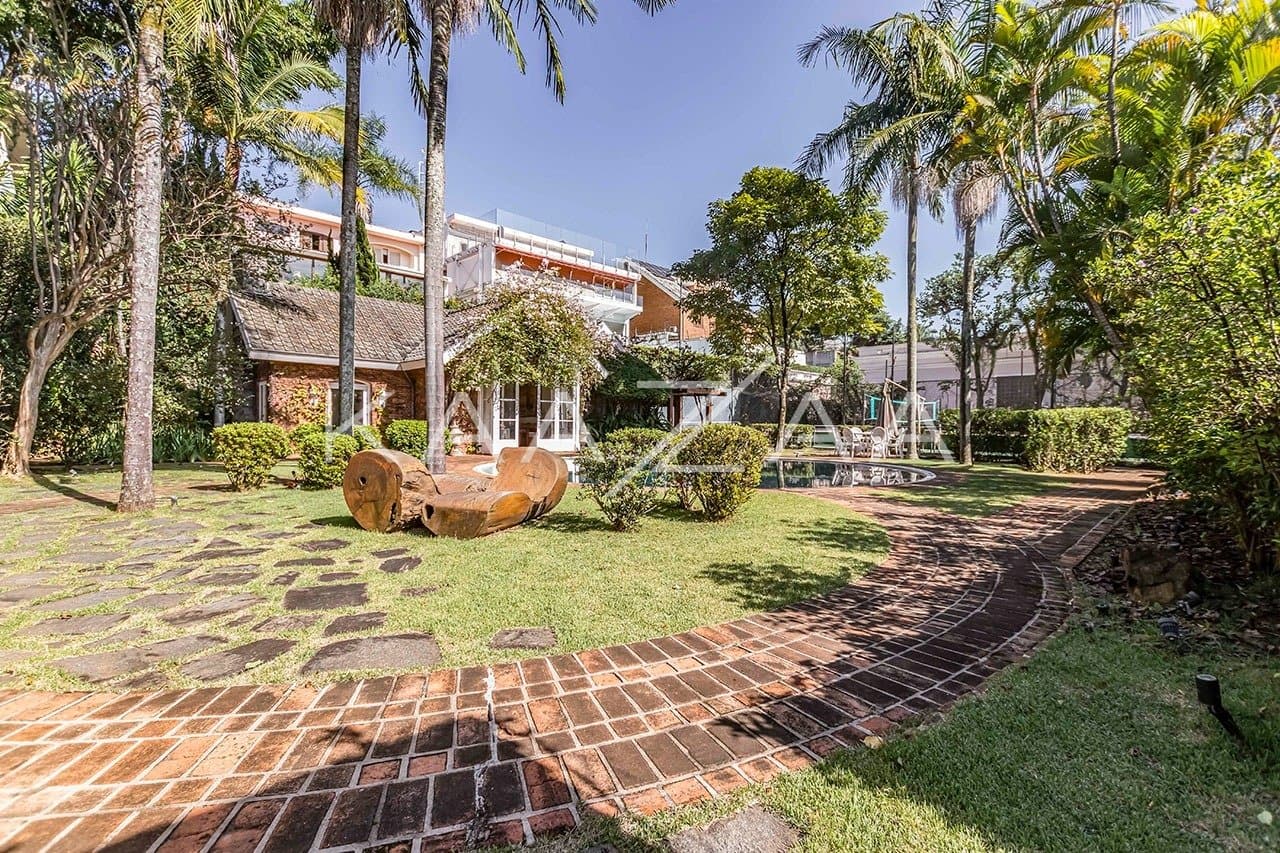 Casa fantástica em estilo tradicional, sem sair de São Paulo. Na Cidade Jardim. - Foto 5