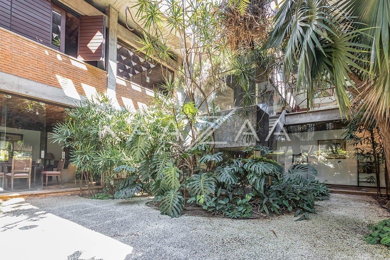 Clima modernista, para contemplar a natureza em espaços sofisticados nesta casa em Cidade Jardim. - Foto 4