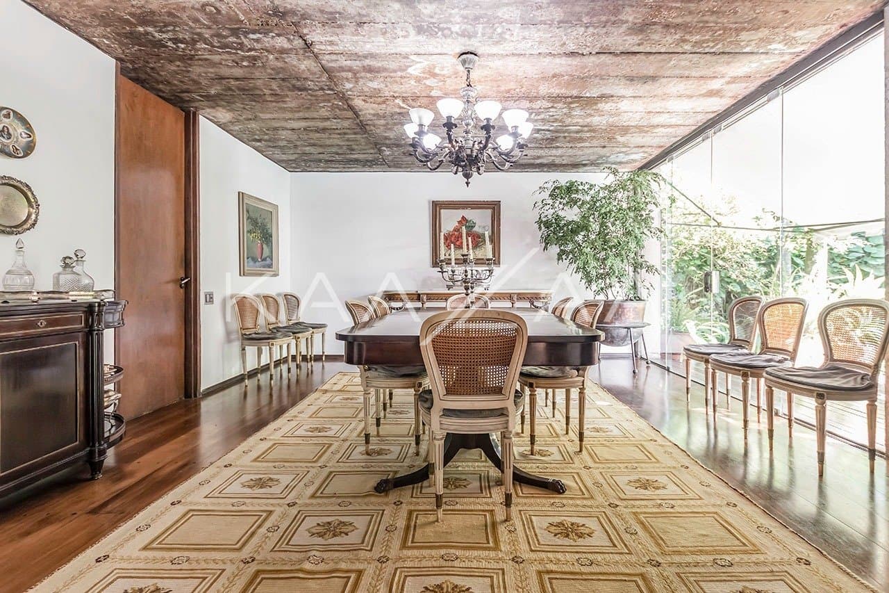 Clima modernista, para contemplar a natureza em espaços sofisticados nesta casa em Cidade Jardim. - Foto 9