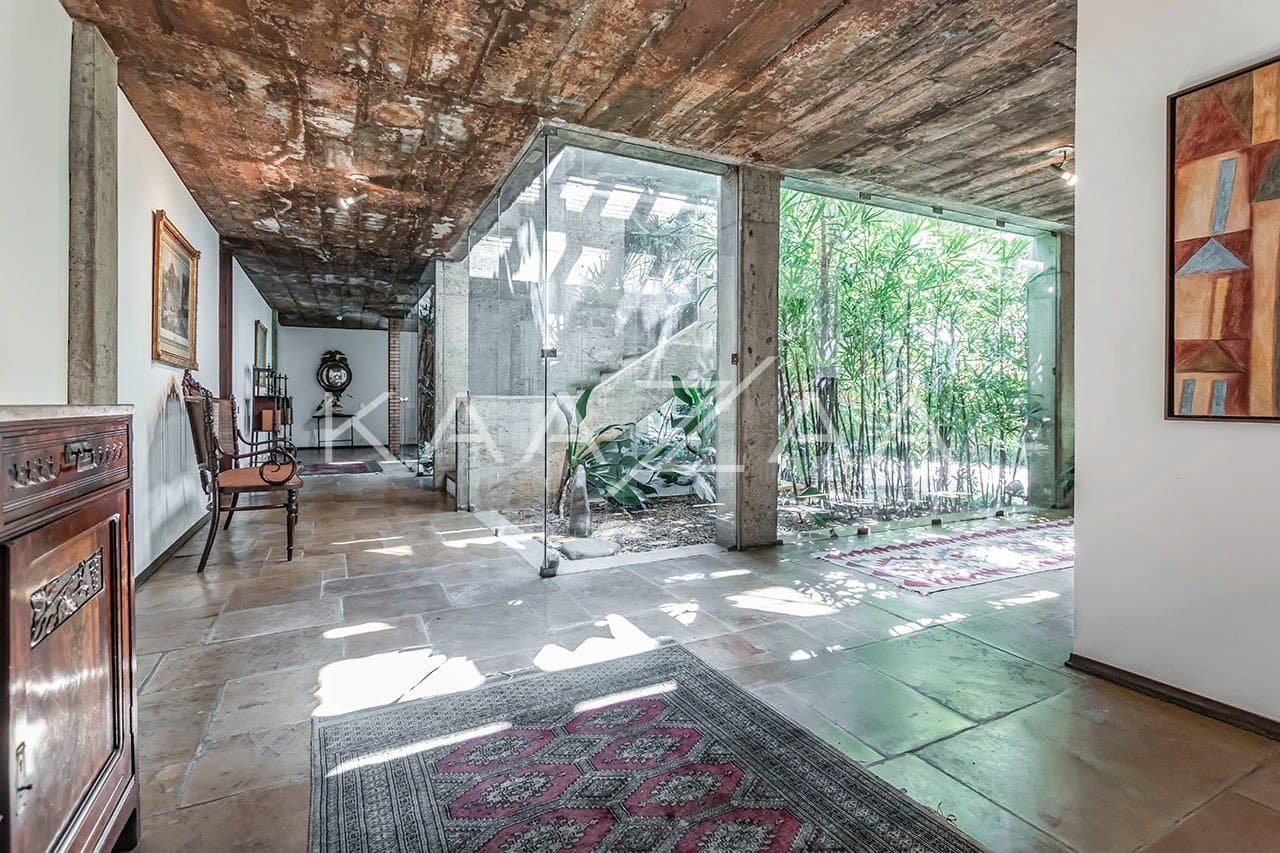 Clima modernista, para contemplar a natureza em espaços sofisticados nesta casa em Cidade Jardim. - Foto 11